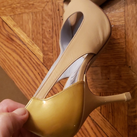 Beige Leather Peep-toe Heels - Picture 6 of 9